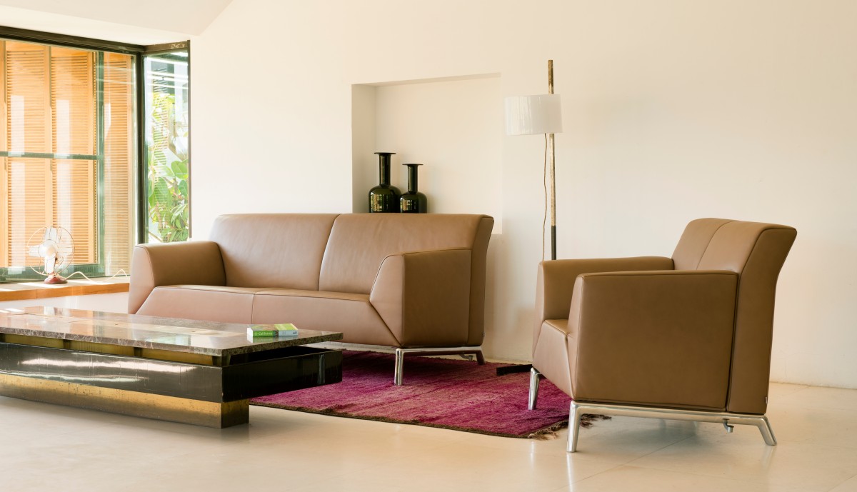 Pacific Sofas Product Fabric & leather furniture JORI